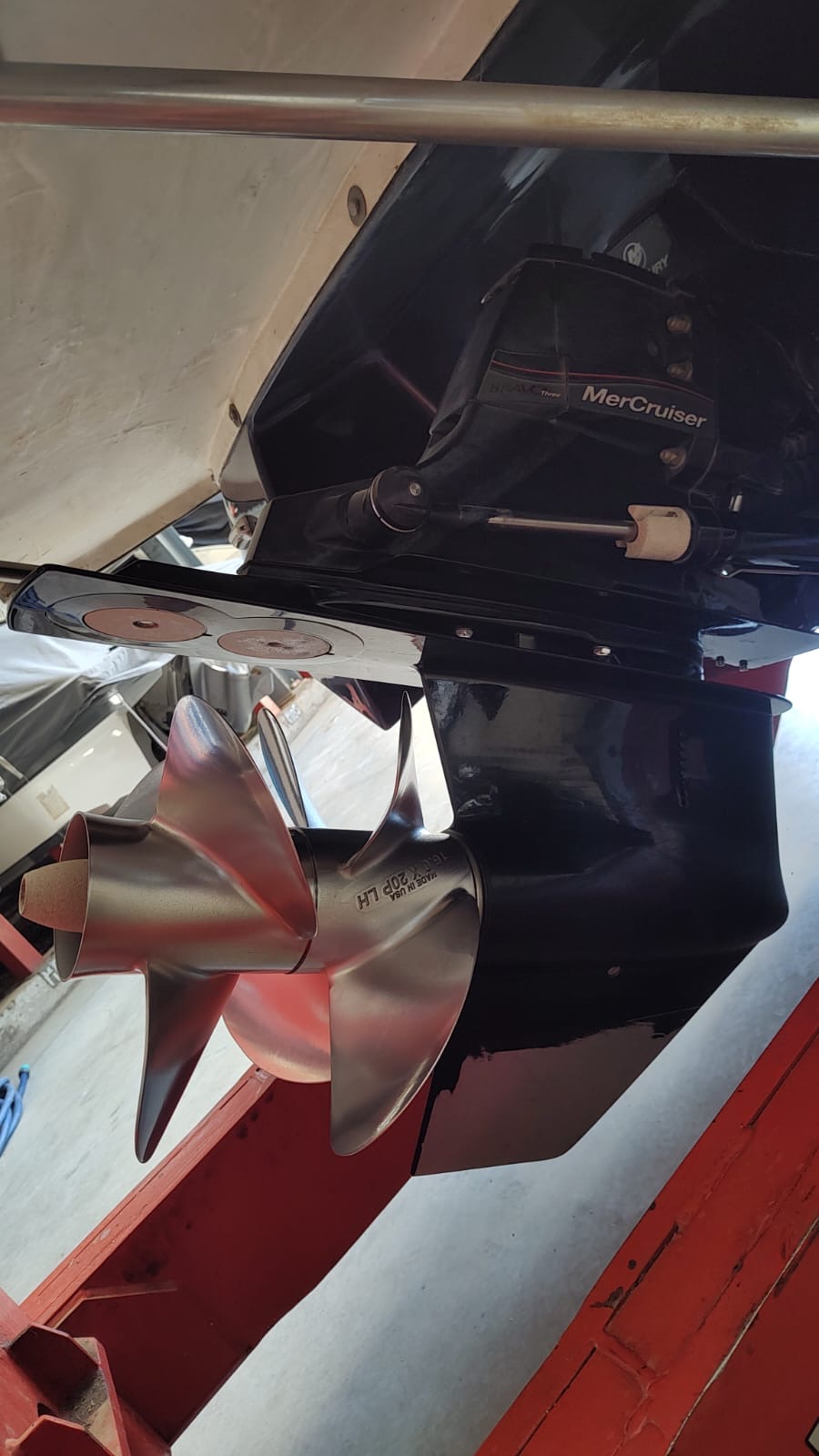 Quest 225 2023 Mercruiser 250 hp B III